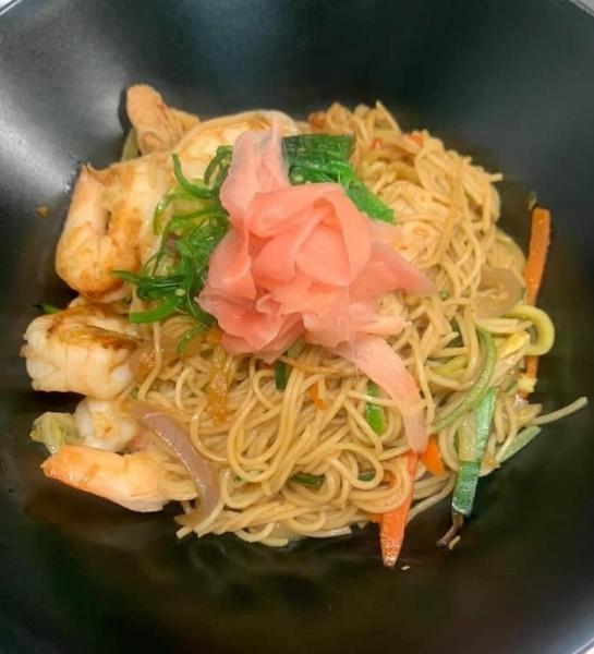 Wok Of Jumbo Shrimps And Bio Chicken, Chinese Noodles And Vegetables