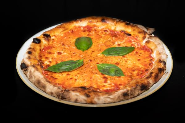Pizza Napoletana (g) (d) (v)