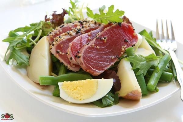 Fresh Tuna Salad Nicoise Style