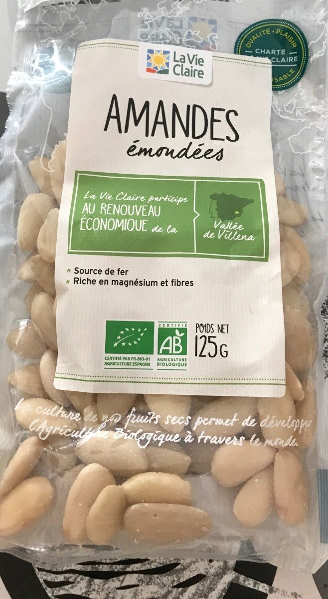 Blanched Almonds 